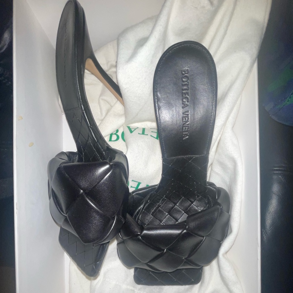 Bottega Veneta black Lido leather mules